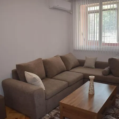за гости лале Apartamento