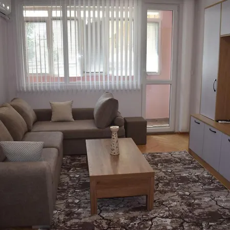 Apartamento за гости лале