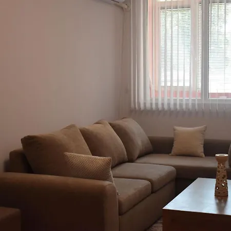 за гости лале Appartamento Lovech