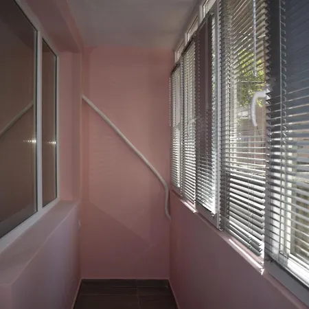 Apartamento за гости лале *