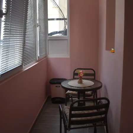 Appartamento за гости лале *